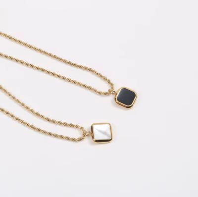 Luna Grace – Zeitlose Eleganz