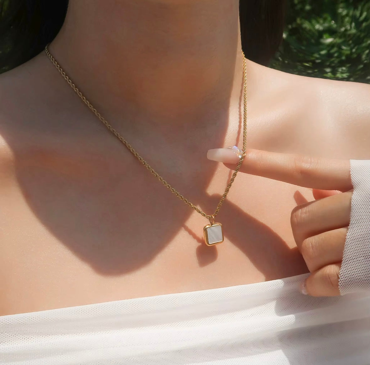 Luna Grace – Zeitlose Eleganz